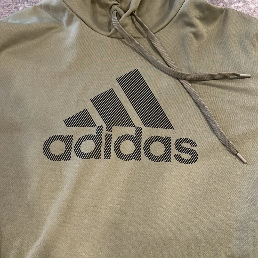 ADIDAS NWOT HOODIE MENS SIZE L ARMY GREEN FROM SAKS. NWOT